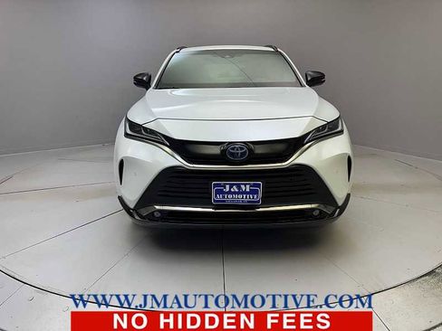 Used 2024 Toyota Venza Nightshade image 8