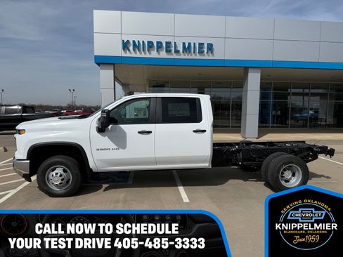 New 2026 Chevrolet Silverado 3500 W/T w/ WT Convenience Package AWD/4WD image 1