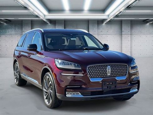 Used 2021 Lincoln Aviator Reserve w/ Equipment Group 201A image 2