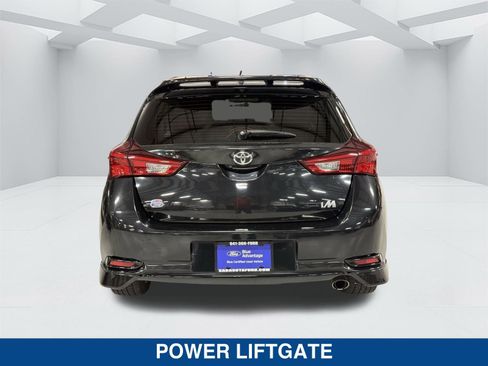 Used 2017 Toyota Corolla iM image 5