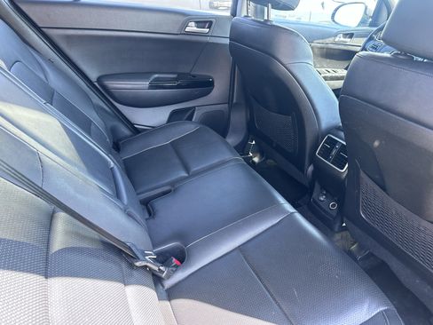 Used 2018 Kia Sportage EX w/ EX Technology Package FWD image 8