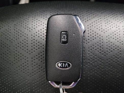 Used 2021 Kia Sorento S FWD image 32