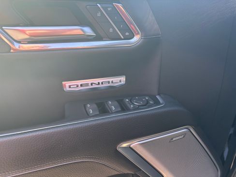 Used 2024 GMC Sierra 1500 Denali image 10