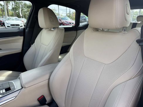 Certified 2025 BMW M440i image 18