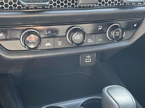 Used 2024 Honda HR-V Sport image 23