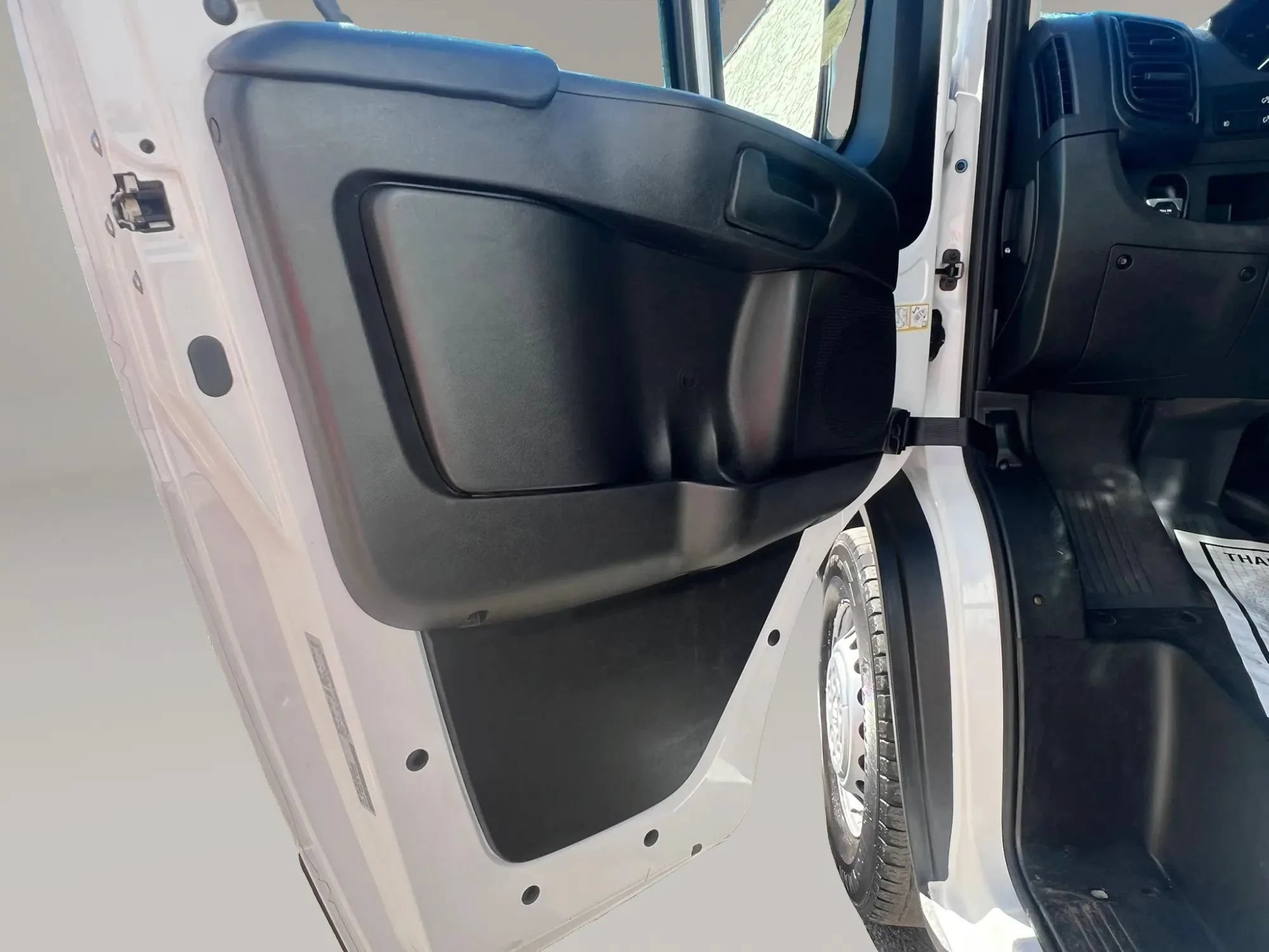 Used 2025 RAM ProMaster 3500 w/ Convenience Group FWD image 16
