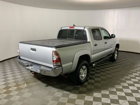 Used 2012 Toyota Tacoma Base image 8
