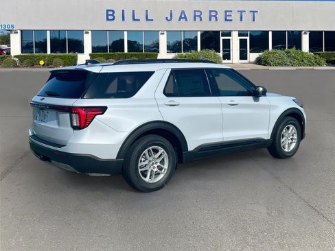 New 2026 Ford Explorer Active w/ Active Comfort Package RWD image 4