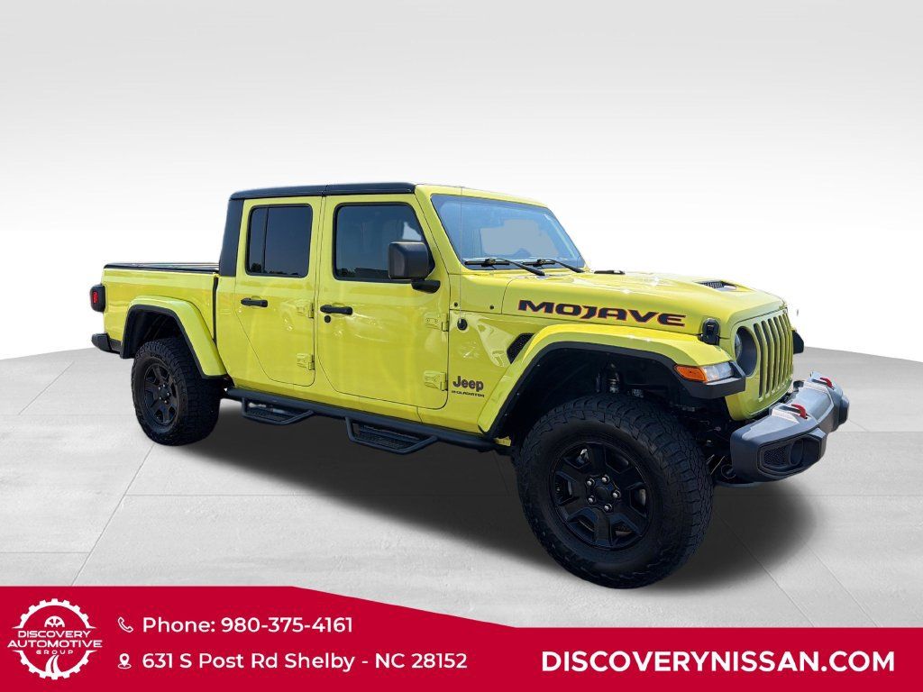 Used 2023 Jeep Gladiator Mojave w/ Cold Weather Group AWD/4WD image 4