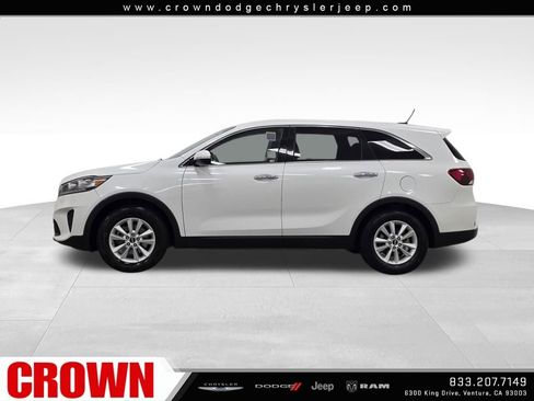 Used 2020 Kia Sorento LX image 4