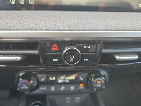 New 2026 Nissan Kicks SV AWD/4WD image 30