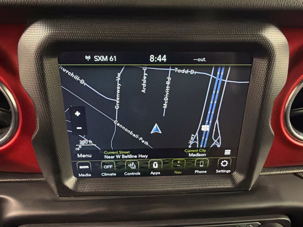 Used 2022 Jeep Wrangler Unlimited Rubicon w/ LED Lighting Group AWD/4WD image 11