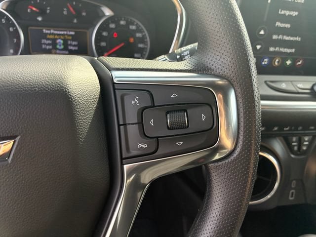 Used 2025 Chevrolet Blazer LT AWD/4WD image 24