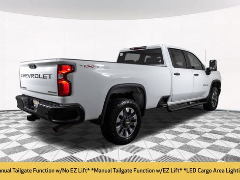 Used 2021 Chevrolet Silverado 2500 Custom w/ Custom Value Package AWD/4WD image 20