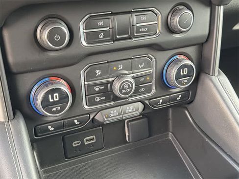 Used 2023 Chevrolet Tahoe LT image 16