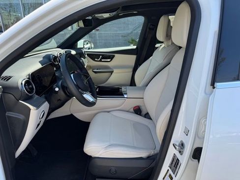 Used 2026 Mercedes-Benz GLC 300 4MATIC image 12