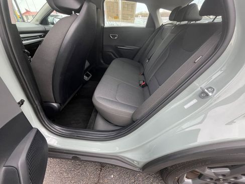 Used 2025 Kia K4 LXS image 24