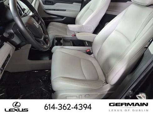 Used 2018 Honda Odyssey Touring image 17