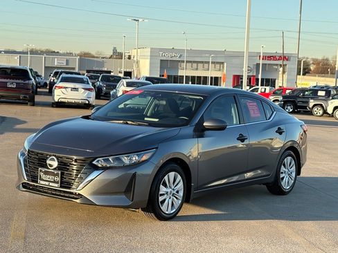 Certified 2024 Nissan Sentra S image 3