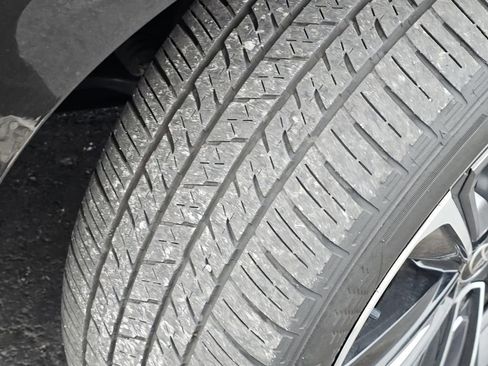 Used 2023 Toyota bZ4X Limited image 19