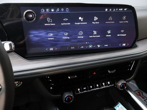 New 2026 Chevrolet Suburban LS image 24