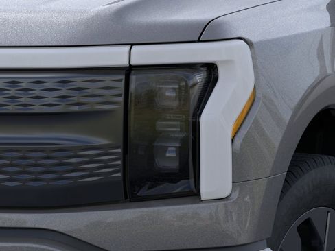 New 2025 Ford F150 Lightning Flash AWD/4WD image 18
