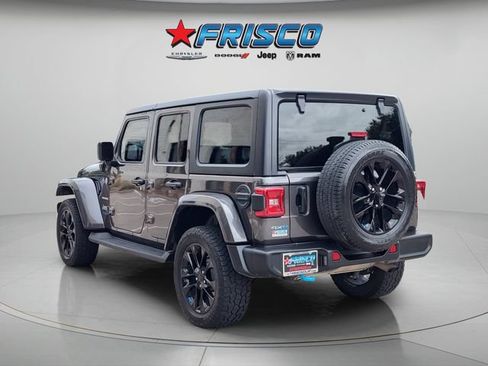 Used 2022 Jeep Wrangler Unlimited Sahara AWD/4WD image 5