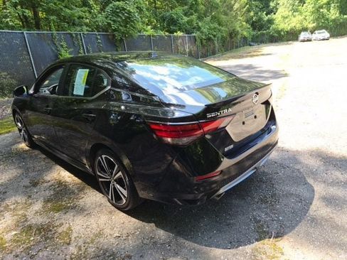 Used 2023 Nissan Sentra SR w/ Electronics Package FWD image 7