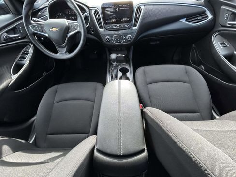 Used 2024 Chevrolet Malibu LT image 13
