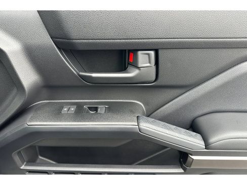 New 2026 Toyota 4Runner SR5 AWD/4WD image 19