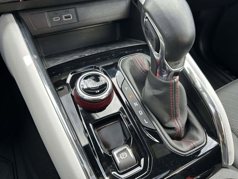 Used 2024 GMC Canyon AT4X image 24