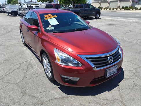 Used 2015 Nissan Altima 2.5 SV FWD image 3