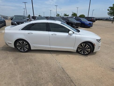 Used 2019 Lincoln MKZ Reserve FWD image 2