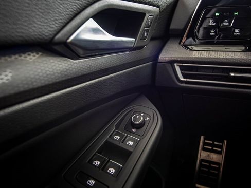 Used 2023 Volkswagen GTI SE w/ SE Leather Package image 33