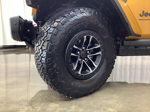 New 2026 Jeep Wrangler Unlimited Rubicon AWD/4WD image 27