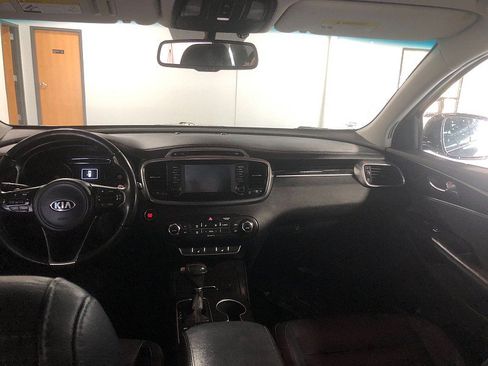 Used 2017 Kia Sorento EX AWD/4WD image 15