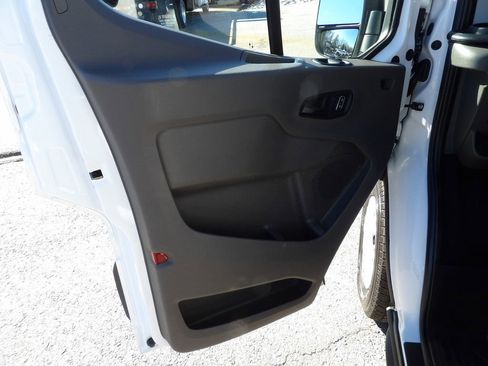 Used 2023 Ford Transit 350 XLT RWD image 14