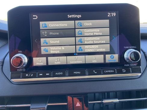 Used 2024 Mitsubishi Outlander ES image 20