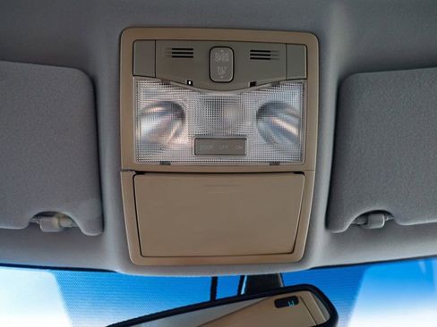 Used 2005 Toyota Avalon Limited image 46