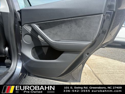 Used 2024 Tesla Model Y Long Range AWD/4WD image 27
