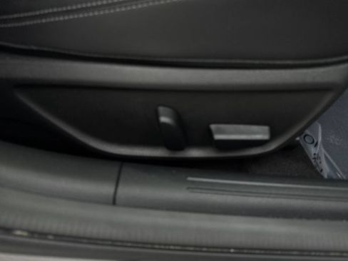 Used 2025 Genesis G70 2.5T RWD image 47
