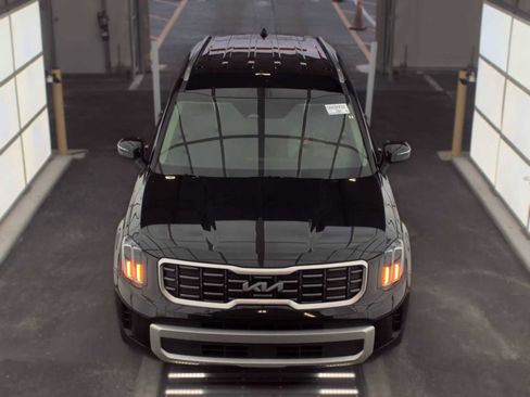Used 2024 Kia Telluride S FWD image 15