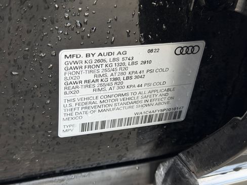 Used 2023 Audi SQ5 Prestige w/ Prestige Package image 24