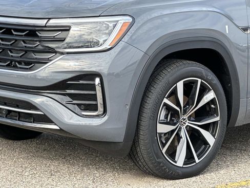 New 2026 Volkswagen Atlas SEL Premium R-Line image 8
