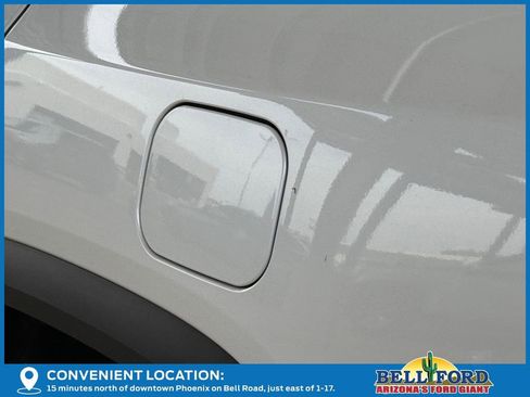 Used 2023 GMC Acadia AT4 image 15