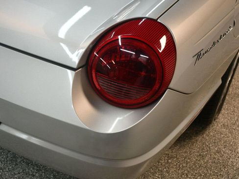 Used 2004 Ford Thunderbird RWD image 12