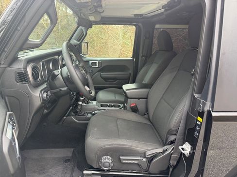 Used 2023 Jeep Wrangler Sport image 11