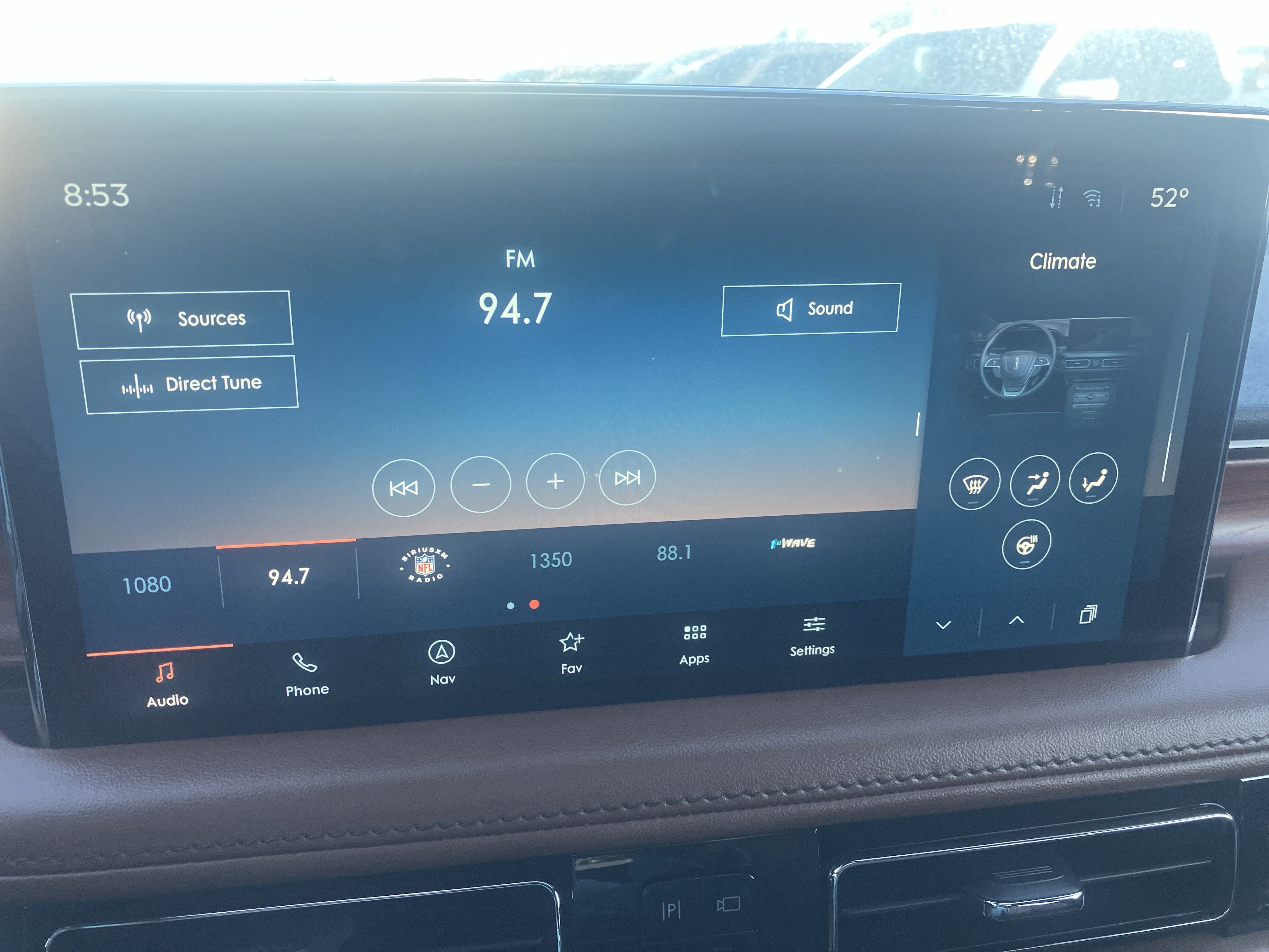 Used 2023 Lincoln Nautilus Reserve AWD/4WD image 28