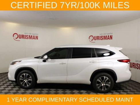 Used 2023 Toyota Highlander XLE FWD image 5