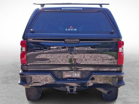 Used 2022 Chevrolet Silverado 2500 LTZ w/ LTZ Plus Package AWD/4WD image 5